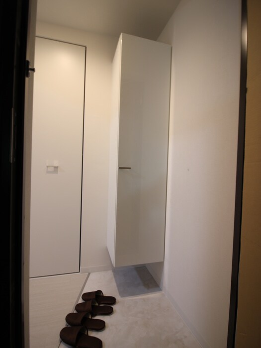 物件内観写真7　(玄関)