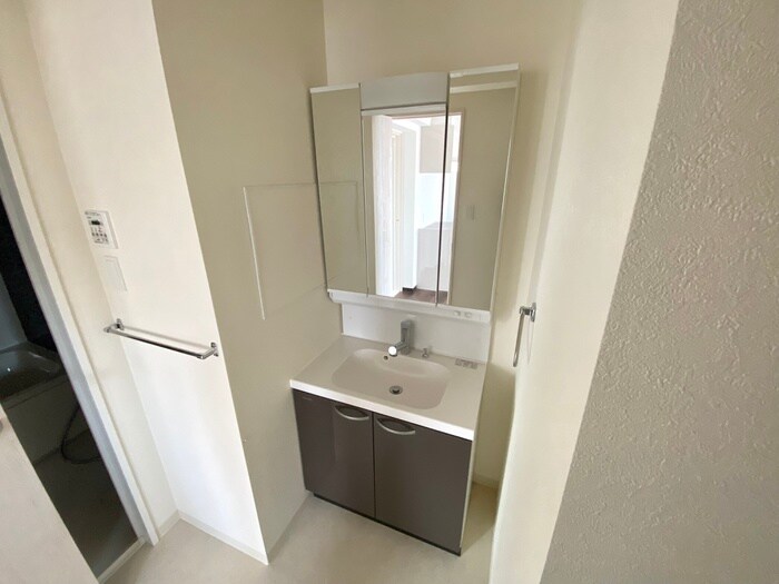 物件内観写真10　(洗面)