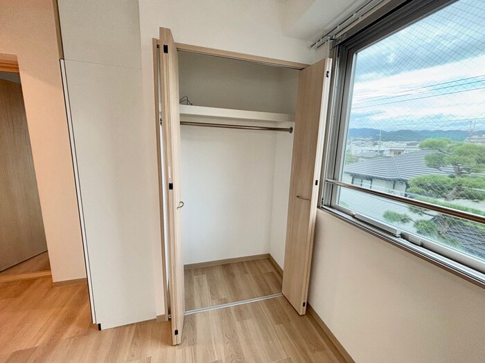 物件内観写真12　(収納)