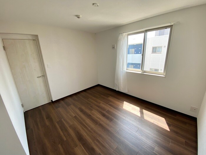 物件内観写真16　(居室)