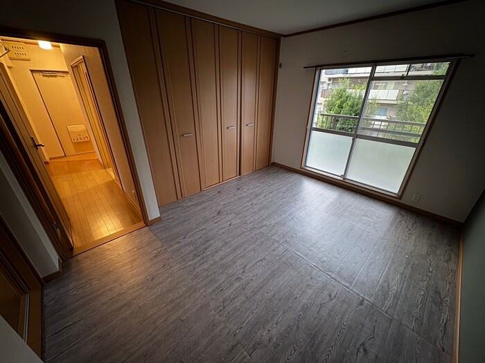 物件内観写真10　(居室)