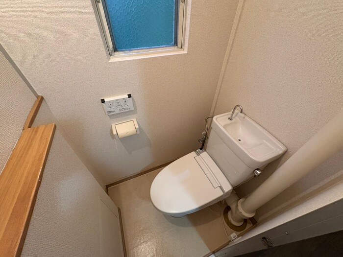 物件内観写真14　(トイレ)