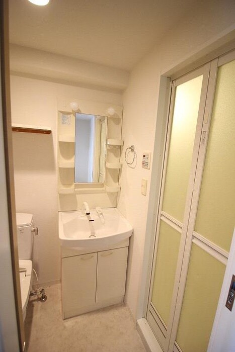 物件内観写真9　(洗面)