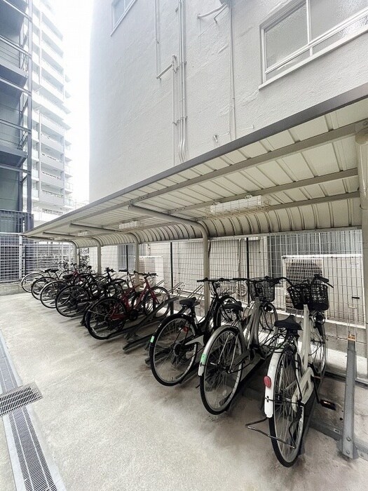 物件外観写真5　(駐輪場)