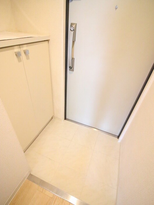 物件内観写真15　(玄関)