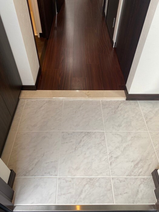 物件内観写真14　(玄関)