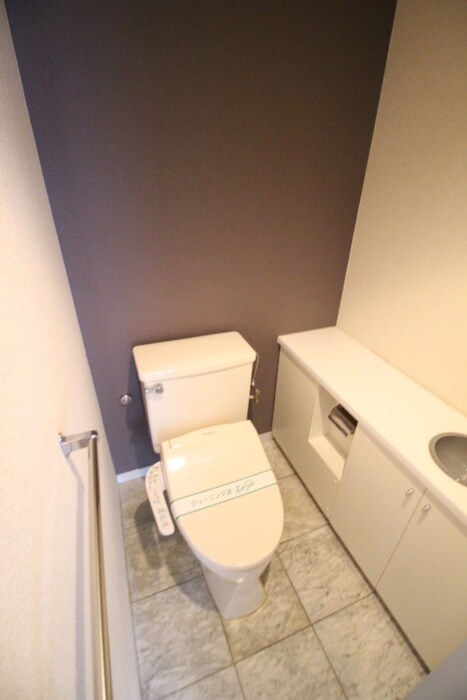 物件内観写真15　(トイレ)