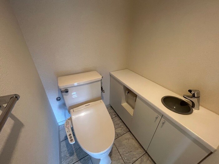 物件内観写真15　(トイレ)