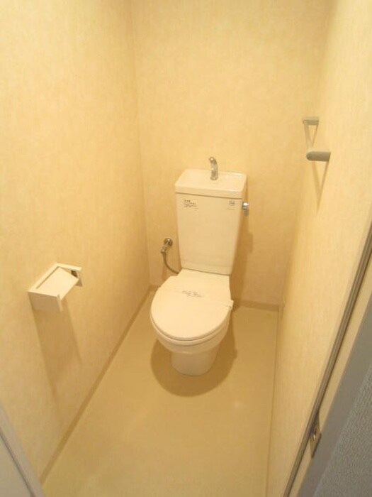 物件内観写真12　(トイレ)