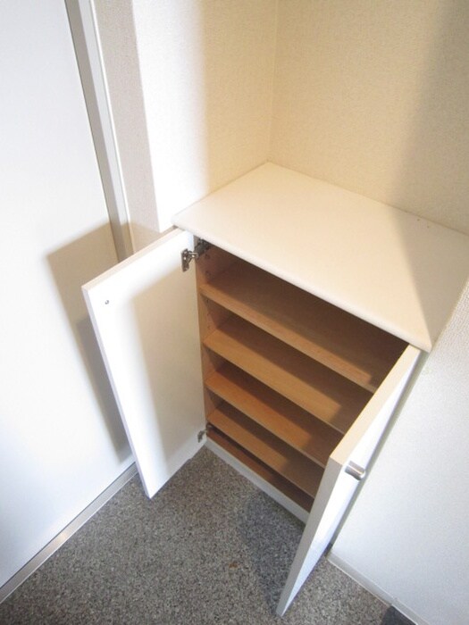 物件内観写真17　(靴箱)