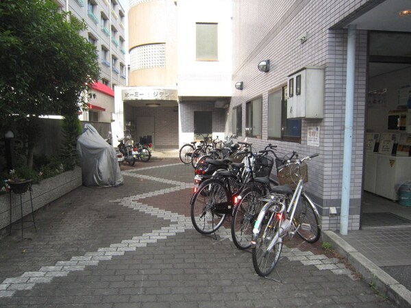 駐輪場