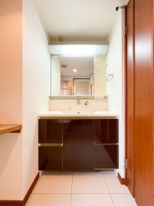 物件内観写真11　(洗面)