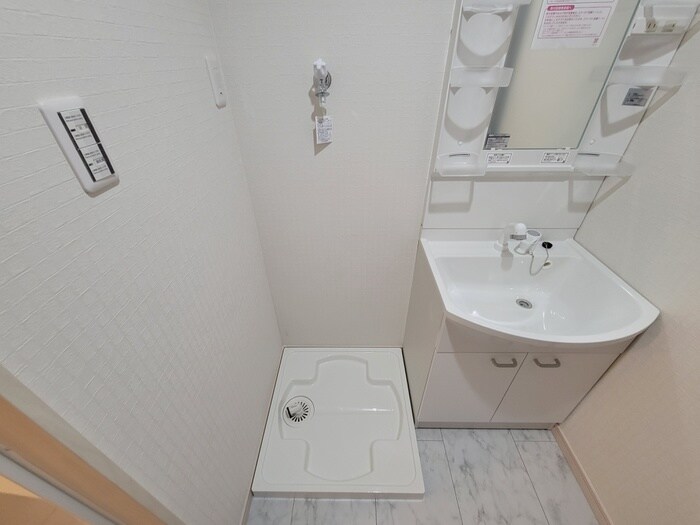 物件内観写真9　(洗面)