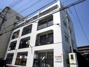 川合マンション外観写真