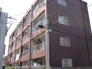 八甲マンション外観写真