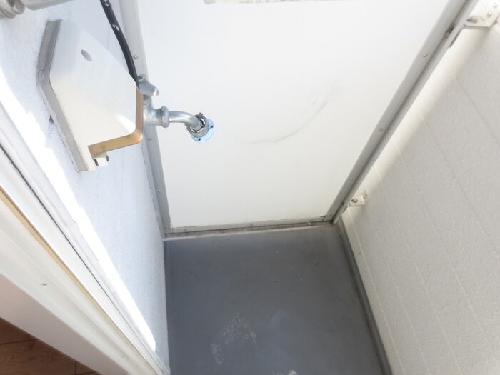 物件内観写真12　(洗濯機置場)