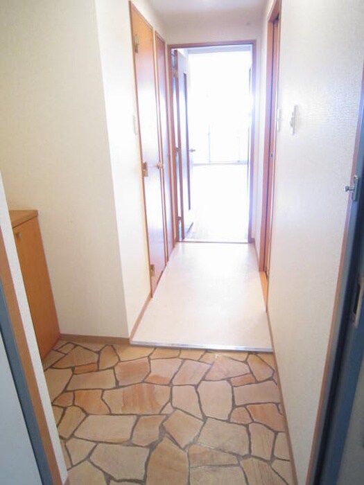 物件内観写真17　(玄関)