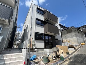 グランレーヴ上沢外観写真