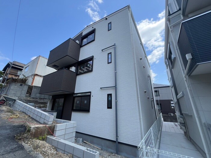 物件外観写真3　(周辺環境)