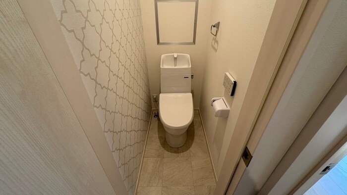 物件内観写真14　(トイレ)