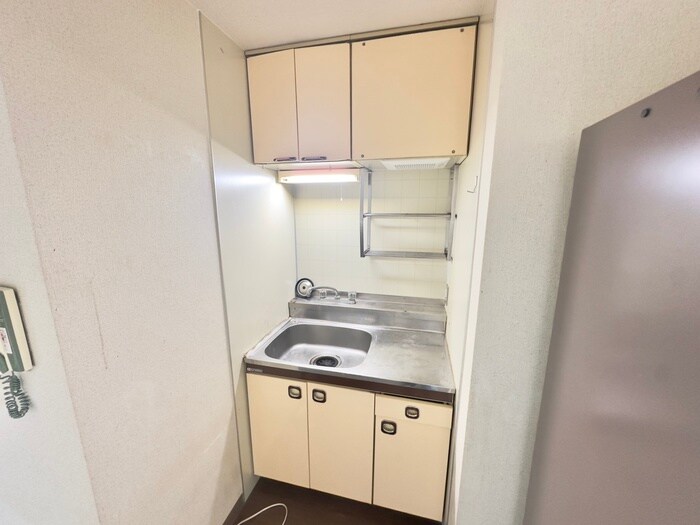 コスモＳＴ河原町（９０２）のキッチン