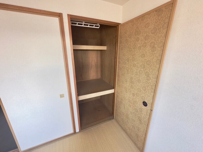 物件内観写真12　(収納)
