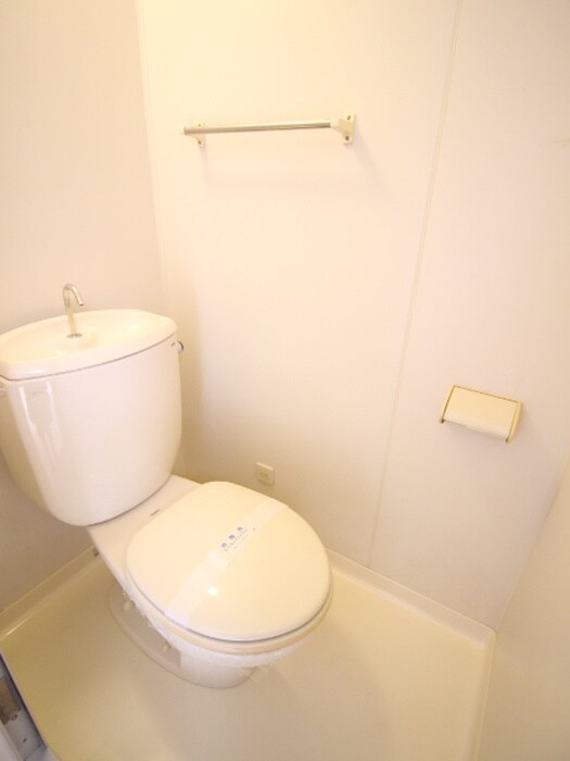 物件内観写真9　(トイレ)