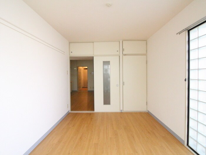 物件内観写真18　(居室)