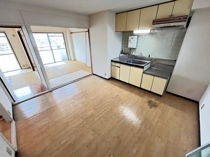 物件内観写真8　(居室)