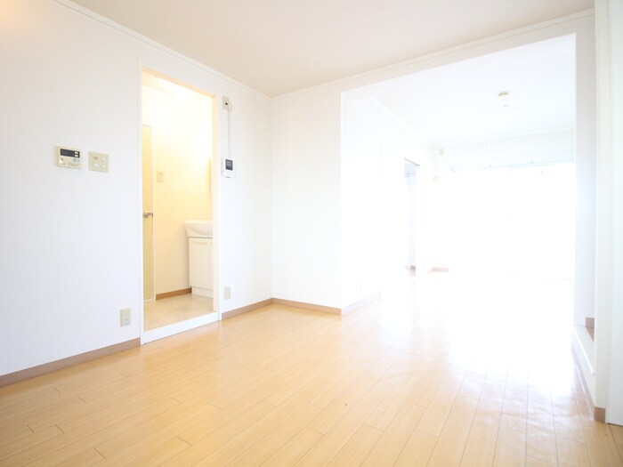 物件内観写真9　(居室)