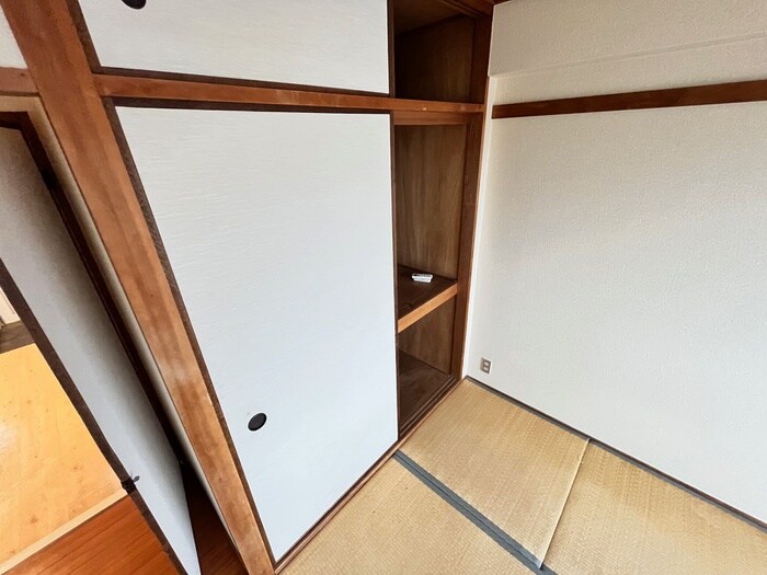 物件内観写真11　(収納)
