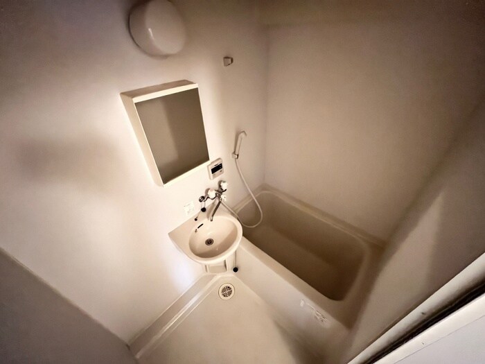 物件内観写真12　(バス／シャワールーム等)