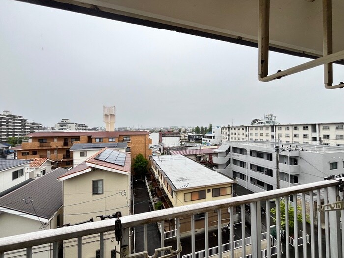 物件内観写真16　(室内からの展望)