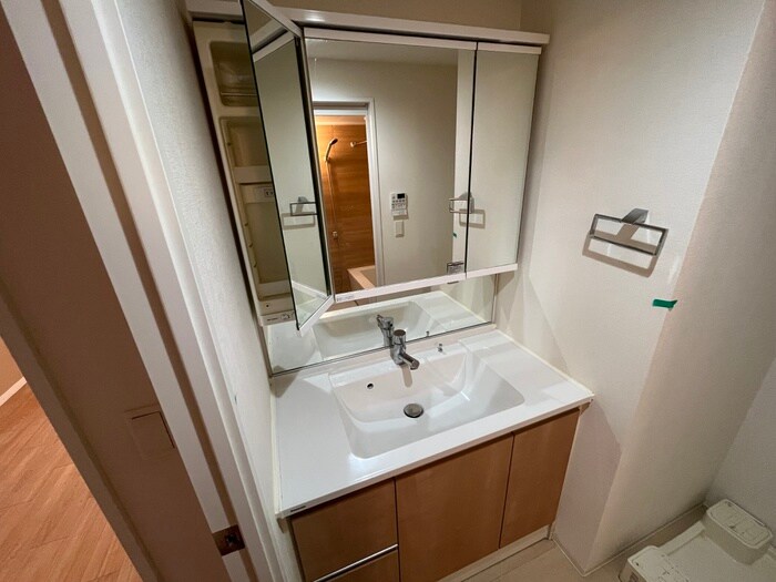 物件内観写真15　(洗面)