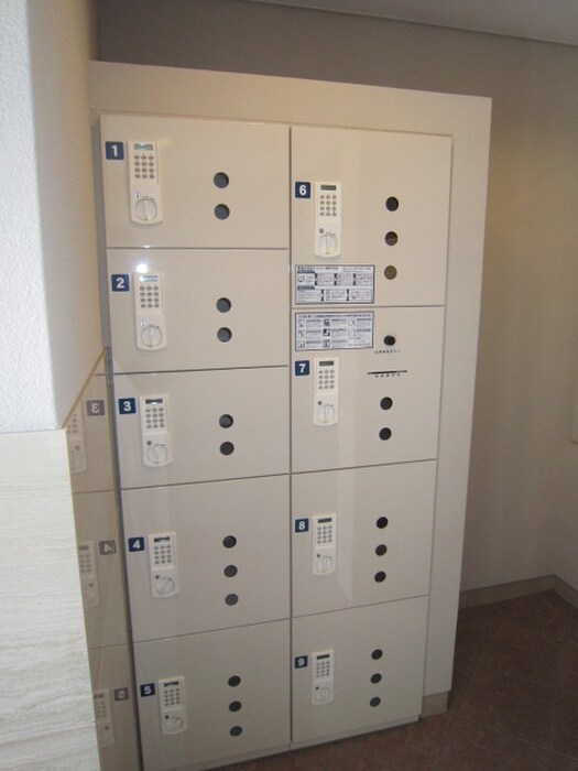 物件外観写真4　(建物設備)