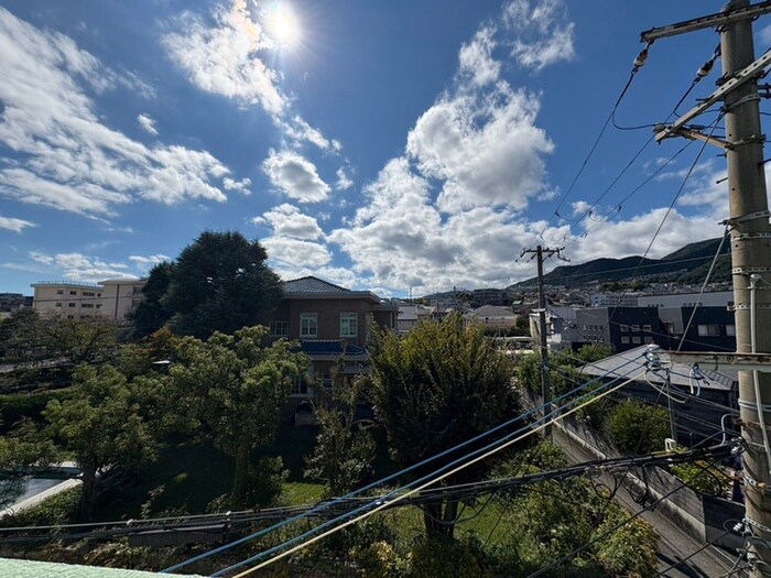 物件内観写真16　(室内からの展望)