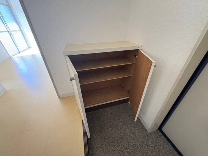 物件内観写真17　(靴箱)