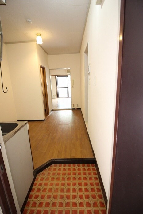 物件内観写真9　(廊下)