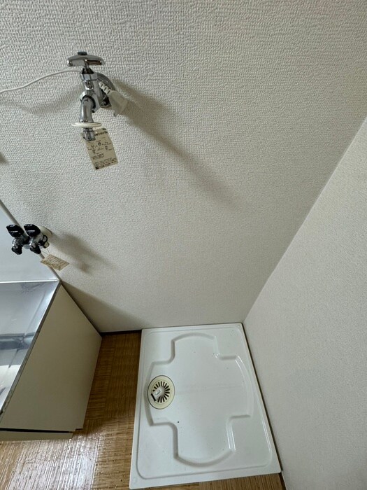 物件内観写真19　(洗濯機置場)