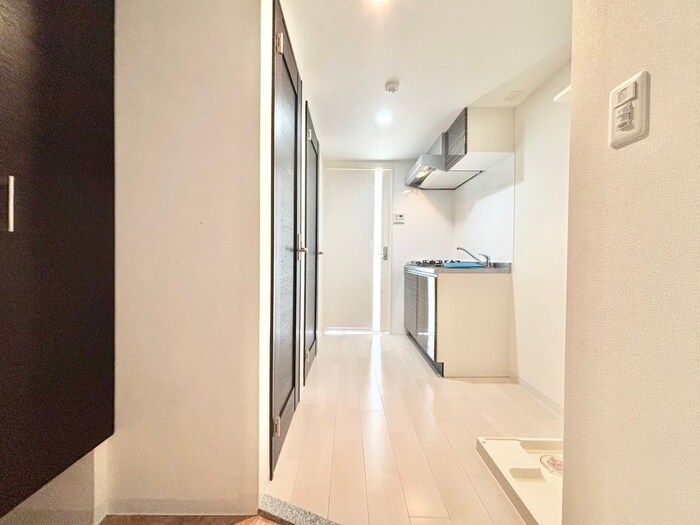 物件内観写真17　(廊下)