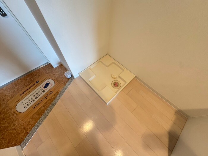 物件内観写真20　(洗濯機置場)