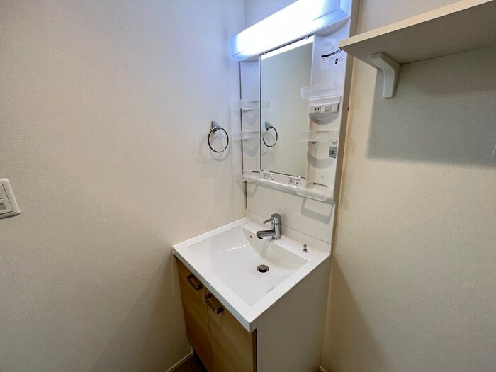 物件内観写真10　(洗面)