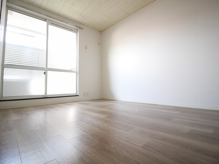 物件内観写真15　(居室)