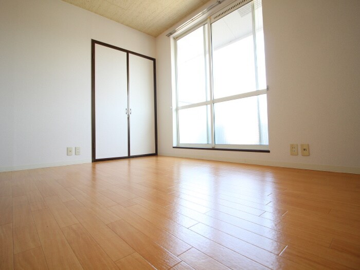 物件内観写真16　(居室)