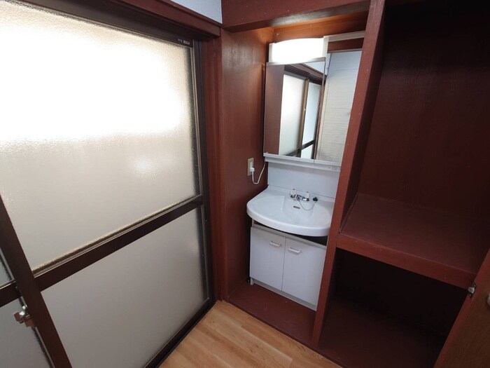 物件内観写真10　(洗面)