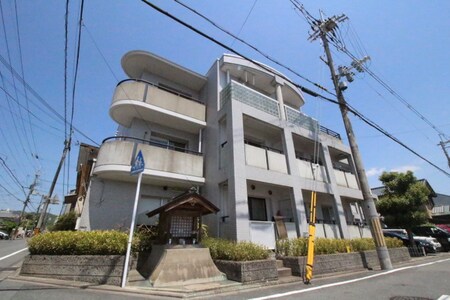 長八館外観写真