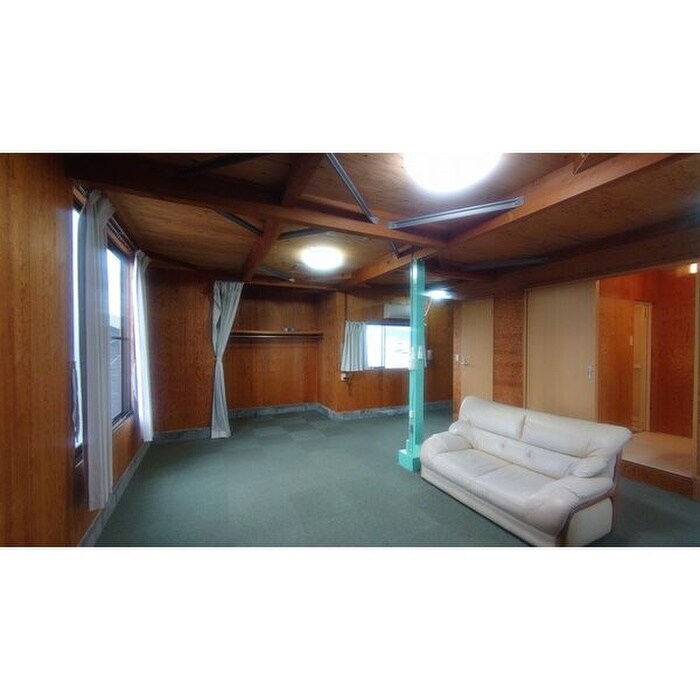 物件内観写真4　(居室)