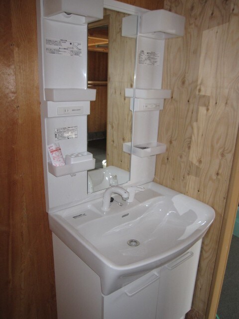 物件内観写真6　(洗面)