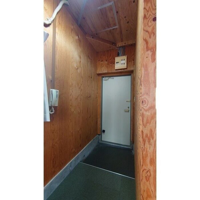 物件内観写真9　(玄関)