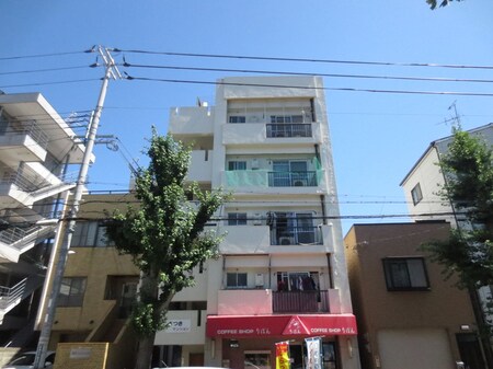さつき マンション外観写真